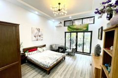 Bán nhà phố hoàng văn thái, thanh xuân 30m, 5 tầng, mt 3.5m, giá 2 tỷ.