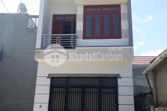 Bán nhà 1 trệt 1 lầu hẻm 121 đường ba cu hướng đông bắc.