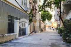 Bán nhà hoàng quốc việt kinh doanh oto nhà mới. giá chỉ 6.9 tỷ