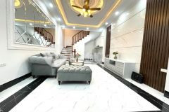 Bán gấp hoa khôi ngõ 79 cầu giấy 40m2 x 5 tầng 4,7 tỷ