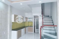 Nhà ngang 4m, dài 12m, hxh, sát mt phan đăng lưu, p.7, phú nhuận, 5 tầng, vuông vức