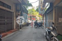 Bán nhà cấp 4 lê thanh nghị, hbt, 70m2, mt 6.1m, ô tô vào nhà