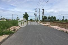 Đất mặt tiền thị trấn cần đước, long an diện tích 5 x20m, 8trm2 thanh toán 50 nhận sổ 0988878257