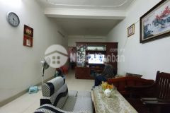 Siêu rẻ siêu hiếm nguyễn văn cừ long biên 51m2 nhà đẹp ở ngay 2 thoáng ô tô đỗ cửa chỉ 2.35 tỷ.