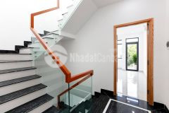 Bán nhà hxh 7m khu dân trí đường lớn.