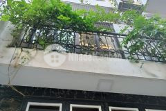 Ban nha tây mô, 5 tâng ngo rông 3,5m,2 măt thoang,chi 2.55ty