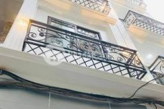 Siêu phẩm đê la thành, dt 50m2 x 4 tầng, nhà đẹp, giá rẻ. liên hệ 0368781929