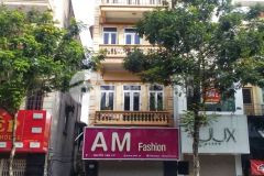 Vị trí vip, nhà mặt phố nguyễn văn cừ, dt55m2, mặt tiền 5.5m, giá 13,7 tỷ.