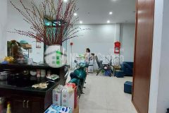 Bán nhà trần thái tông 6 tầng cách mặt phố 20m gần học viện báo chí 60m giá 6.2 tỷ. lh 0916629