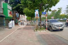 Cần bán nhà mặt phố nguyễn văn cừ 95m2 mt 4 m. 14.2 tỷ