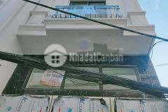 Siêu hót, bán nhà bằng liệt 42m,5 tầng gần khu đô thì linh đàm, ô tô đỗ cổng, giá 4.85 tỉ