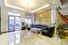 Bán toà nhà 7 tầng diện tích 160m2 phố nguyễn văn cừ mặt tiền 8 mét giá nhỉnh 14 tỷ