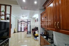 Bán gấp nhà đẹp ở ngay ô tô gần phố 35m2 mt4m ngô gia tự long biên chỉ 2.6 tỷ