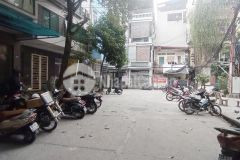 Phân lô phạm ngọc thạch, nội thất quý phái, vỉa hè kinh doanh sầm uất, 9.3 tỷ. 0703451750