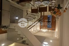 Bán nhà p.việt hưng. lô góc, ngõ thông, oto vào nhà. 4 tầng mới. giá 5,3 tỷ.