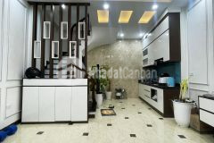 Cần bán nhà riêng,34mx5tx3.95 tỷ ngõ toàn thắng,khâm thiên,đống đa.