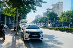 Bán nhà mặt phố nguyễn văn cừ, kinh doanh đỉnh. dt 20m2, 5 tầng. giá 4.8 tỷ.