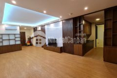 Lê quý đôn, hai bà trưng, 31m2 4 tầng, mặt tiền rộng, 3.6 tỷ. sổ đỏ chính chủ.