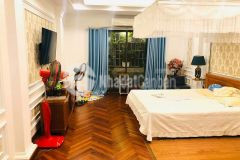 Bán nhà phố âu cơ, tây hồ 68m2 4 tầng 5.9 tỷ, ô tô, kinh doanh lh 0913978689