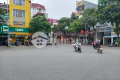 Nhà mặt phố nguyễn sơn, nguyễn văn cừ, 145m, rộng 4.5m, 24.6 tỷ