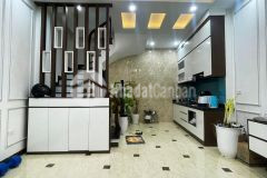 Bán nhà đẹp khâm thiên, đống đa 35m2, 5 tầng 20m ra phố trung tâm hà nội.