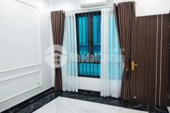 Siêu phẩm bán nhà lạc long quân, cầu giấy, 43m2, lô góc, 2.9 tỷ. tl 0386495539