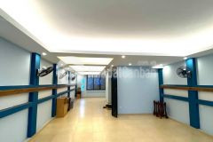 Bán nhà đường lạc long quân, kd tốt, gara,111mx4 tầng, mặt tiền 7m, giá 26 tỷ hơn