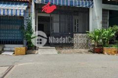 Hẻm thông 10m 1 sẹc lê văn quới gần chợ 36m2 chỉ 3.9 tỷ.