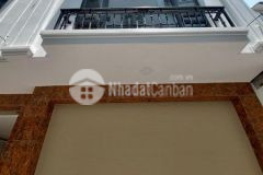 Bán nhà phố hoàng quốc việt oto tránh cho thuê 10trtháng 30m2 5t lô góc giá 4,65 tỷ