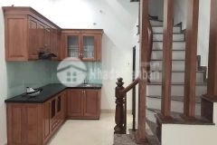 Ban nha 5 tâng diên tich 35m mặt ngo đường hoàng quốc việt