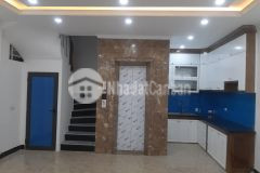 Bán nhà, khương trung, thang máy, ô tô, lô góc, 50m2, 6.5 tỷ.