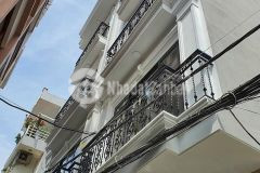 Bán nhà phố trạm 40m x 5t nhà mới ở luôn gần aeonoto đỗ cửa