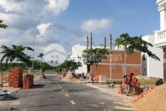 Bán đất mặt tiền đẹp đường dt742