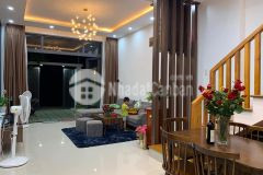 Định cư nước ngoài bán gấp nhà phố đại la ô tô đỗ 50m2 x 5t 80trm2 lh 0971030193.