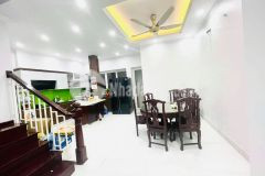 Mặt tiền 5m gara kinh doanh tt cầu giấy 60m2x5t phân lô, ô tô, chỉ 10.6 tỷ