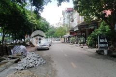 Bán nhà 3 tầng cạnh ngã 6 đại phúc tp bắc ninh thông 2 đầu giá 6.3 tỷ. lh 0388153811