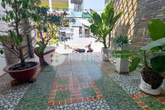 Bán gấp đi định cư mỹ, nhà mặt tiền thạnh xuân, tặng hết nội thất