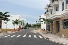 Cần bán đất mặt tiền gần khu công nghiệp vsip2