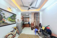 Bán nhà vĩnh hưng, hoàng mai, cách ô tô tránh 7m, sổ đỏ riêng, 4 tầng, 22m2, 2.25tỷ.