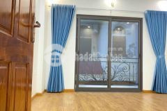 Ban nhà phố thạch bàn, long biên, 32m, 5t, 2.25 tỷ ngay chợ đồng dinh, garden city