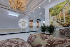 Bán nhà nguyễn sơn nhà mới mt khủng gara 7 chỗ thang máy