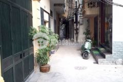 Bán gấp 31m 4t 2xtỷ trần khát chân quận hai bà ngõ thông ở ngay