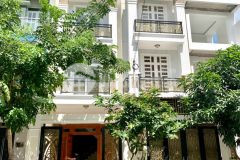 Hxh quốc lộ 13 vạn phúc city, hiệp bình phước, dt 4x20m, trệt 1 lầu, giá 5.5 tỷ tl