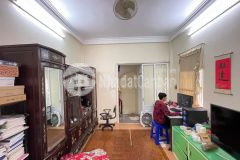 Hồng mai nhà đẹp, ôtô cách nhà 5m. 25m2 x 3t. gía 2.2 tỷ.