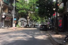 Siêu kinh doanh hơn 10 tỷ ngụy như kon tum 60m2 ô tô tránh vỉa hè.lh0984285667.