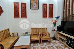 Bán gấp nhà giáp nhất thanh xuân, gần phố ngõ thông 44m2 5 tầng 6 phòng ngủ giá 4.2 tỷ