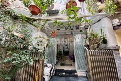 Bán nhà ngõ 77 xuân la, 55mx4t.,hướng đ, giá 5,8 tỷ.