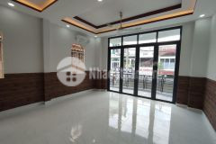 Bán nhà mặt tiền phố thạch lam sổ vuông đét căn góc giá 10.9 tỷ