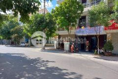 Gia đình cần bán gấp mảnh đất sổ đỏ chính chủ trung tâm quận cầu giấy.