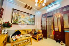 Bán nhà hai bà trưng 50m24 tầng mt 5m lô góc gần time city.